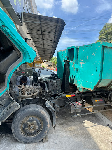 WEEFONG LORRY & CAR AIRCOND SERVICE