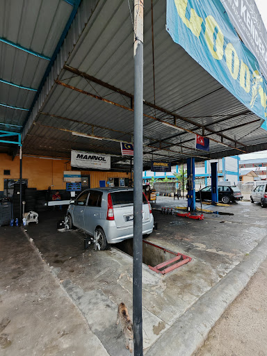 Pusat Servis Kenderaan dan Tayar Segamat