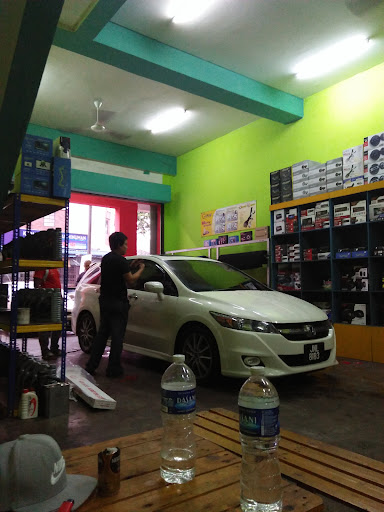 Hot Wire Car Accessories & Aircond
