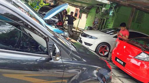 Madzlan Pakar Servis Aircond Kereta